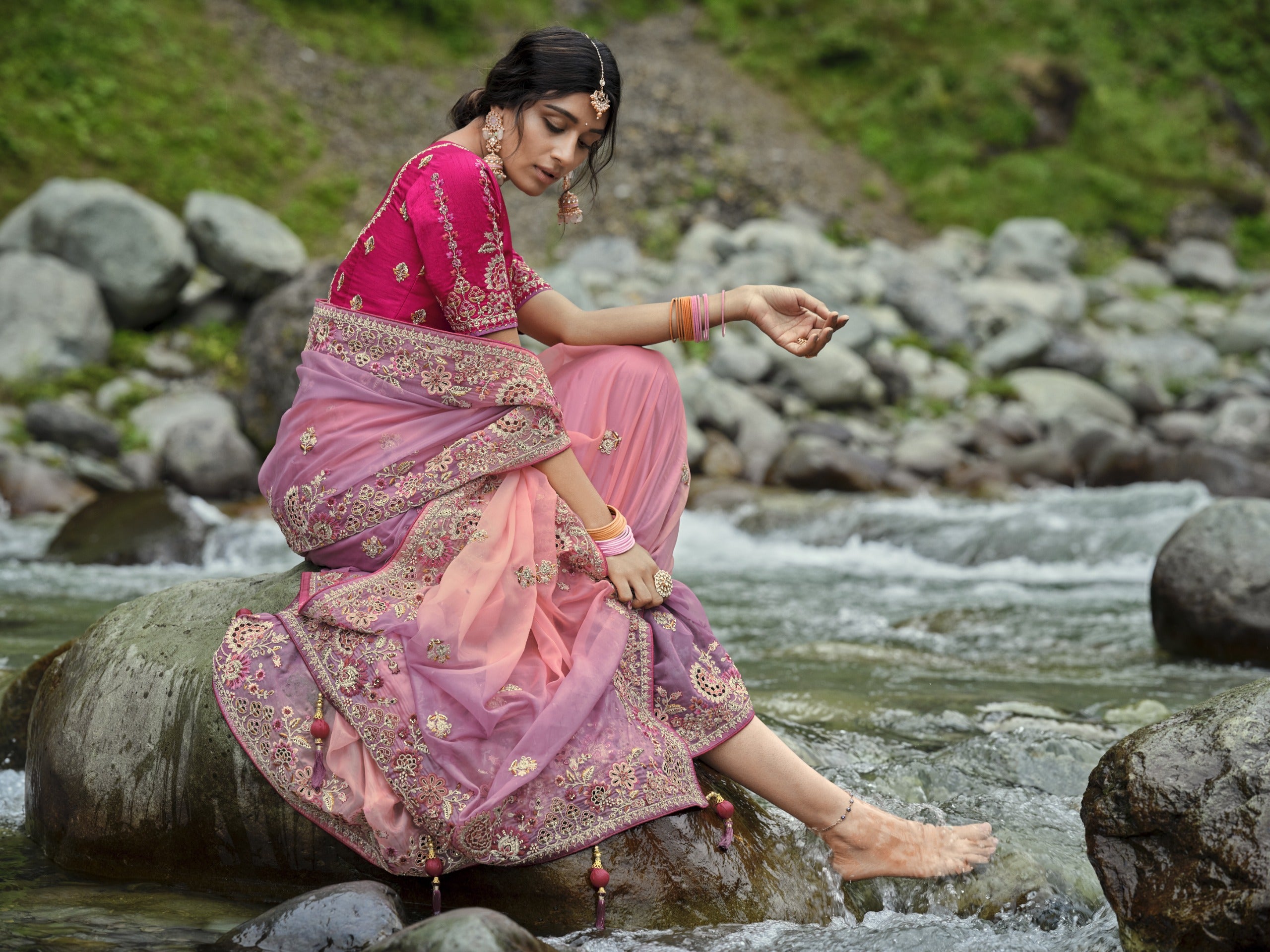 4D PINK PURE ORGANZA EMBROIDERY HANDWORK, C-PALLU SAREE WITH PINK RANI SILK BLOUSE